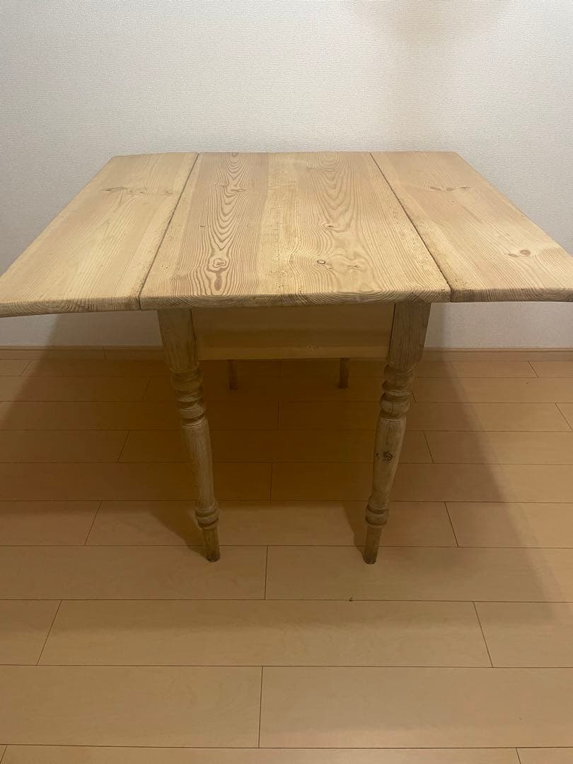 バタフライテーブル