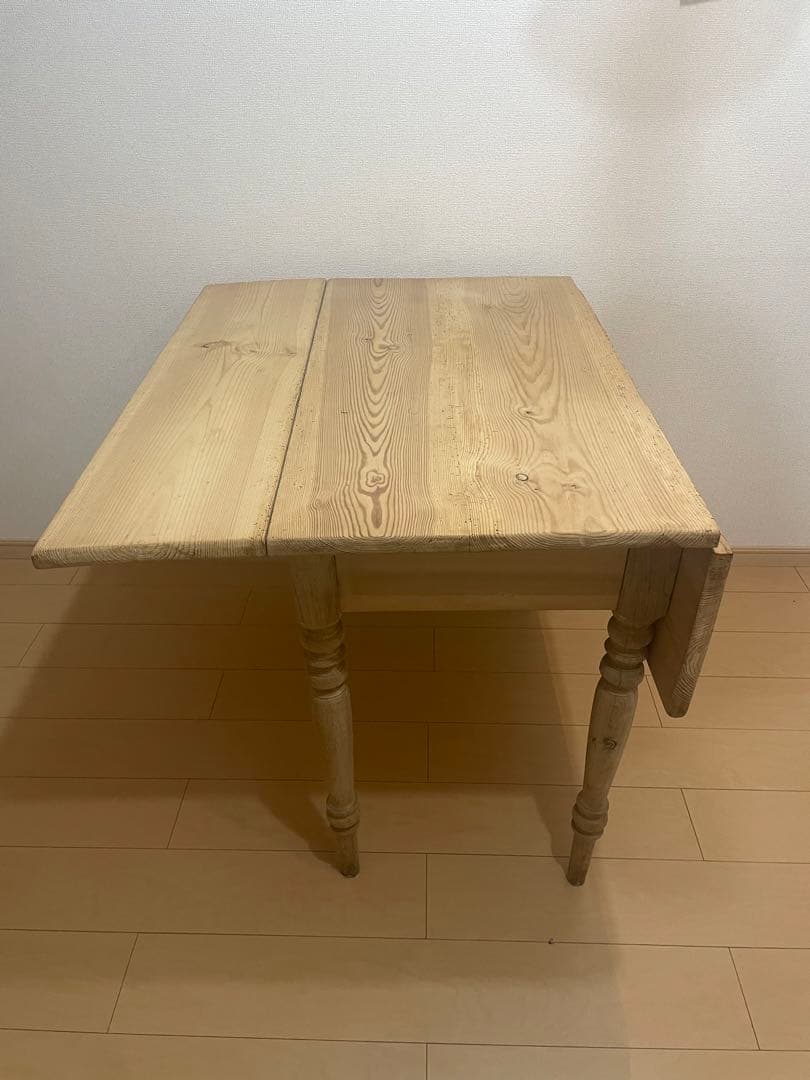 バタフライテーブル