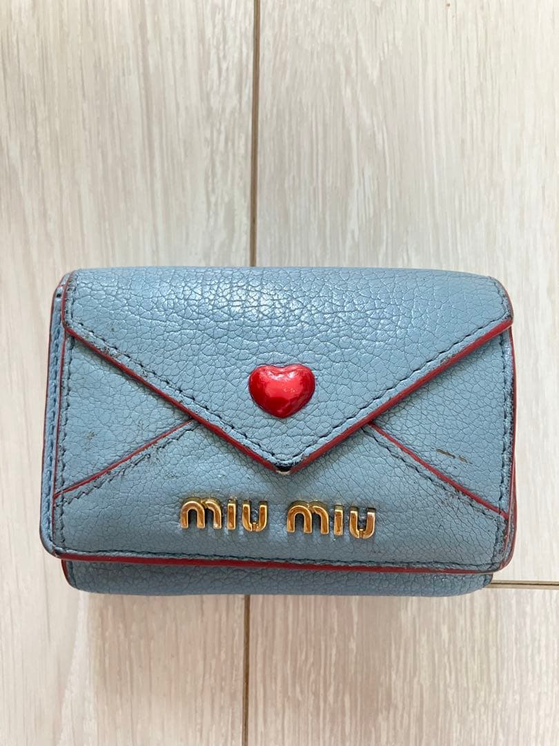 miumiu マドラスラブ ラブレター ハート三つ折り財布