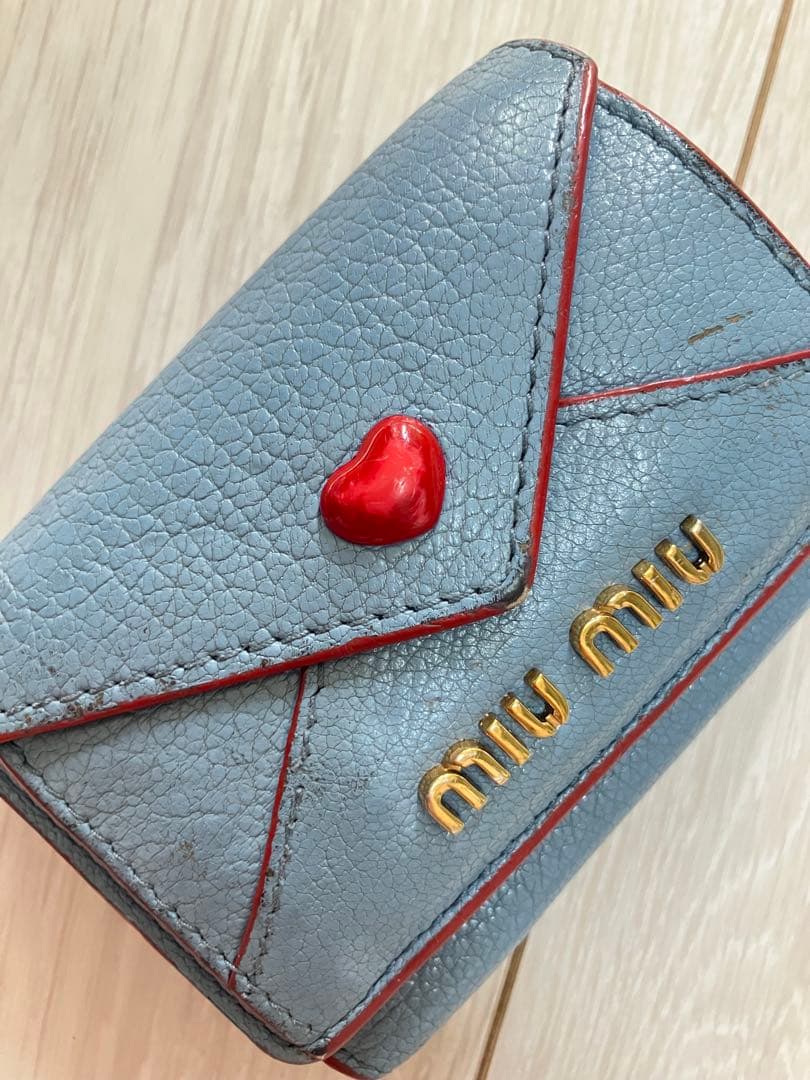 miumiu マドラスラブ ラブレター ハート三つ折り財布