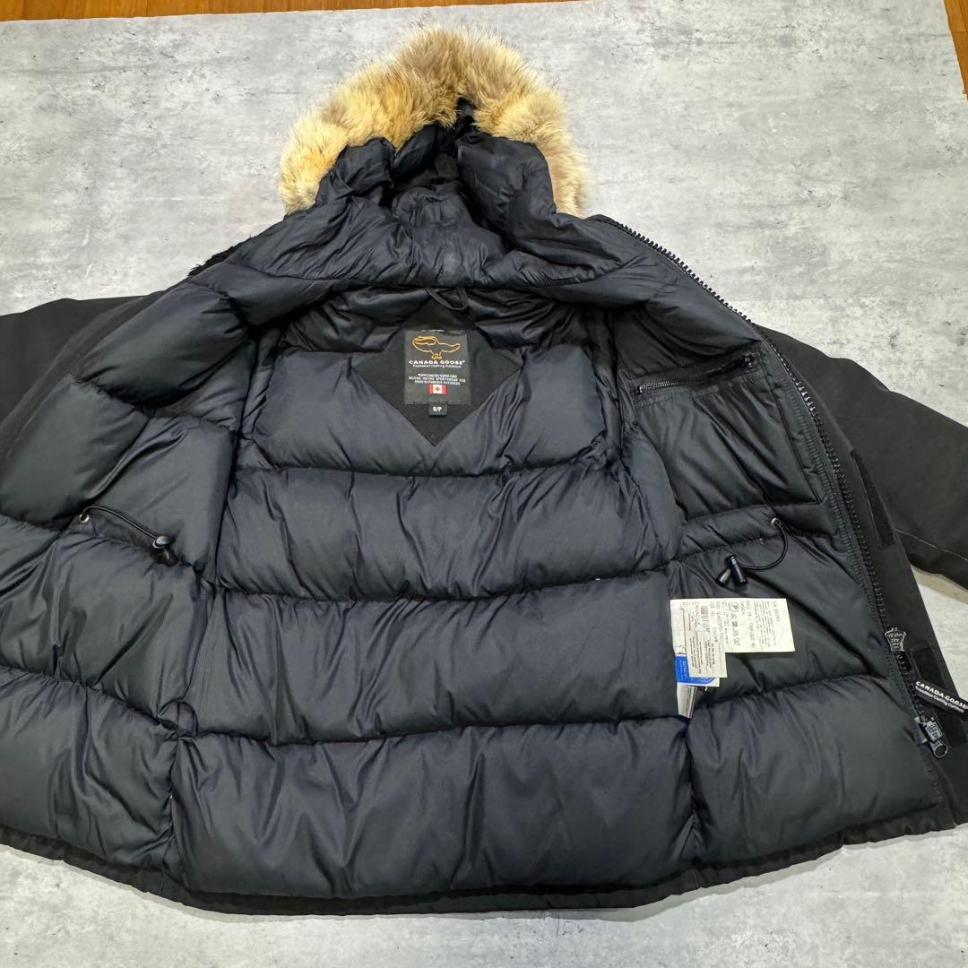 カナダグース EXPEDITION 黒ロゴ ダウンジャケット