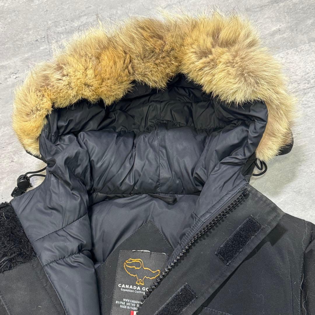カナダグース EXPEDITION 黒ロゴ ダウンジャケット