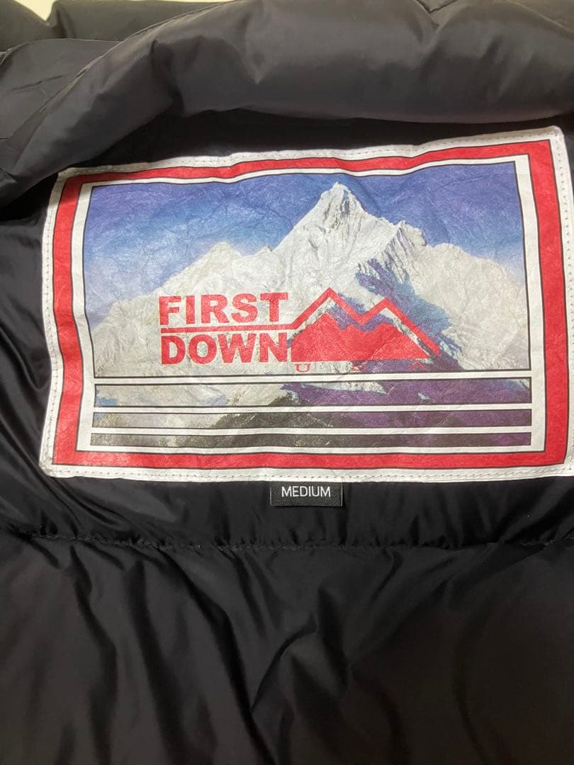 FIRST DOWN ラップダウンパーカー