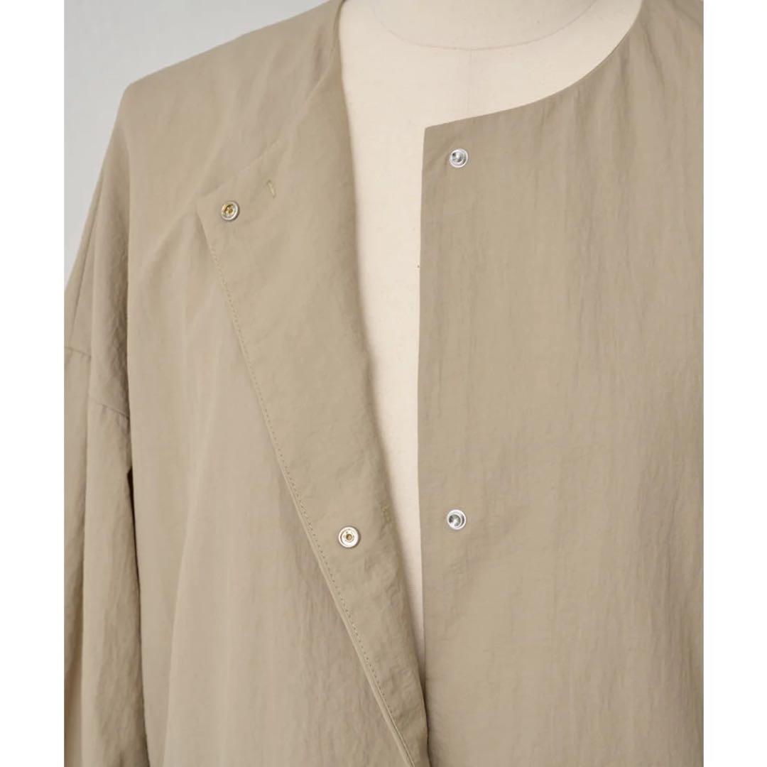 新品　BEARDSLEYバルーン袖フレアーコート　ベージュ ウエスト調整可能