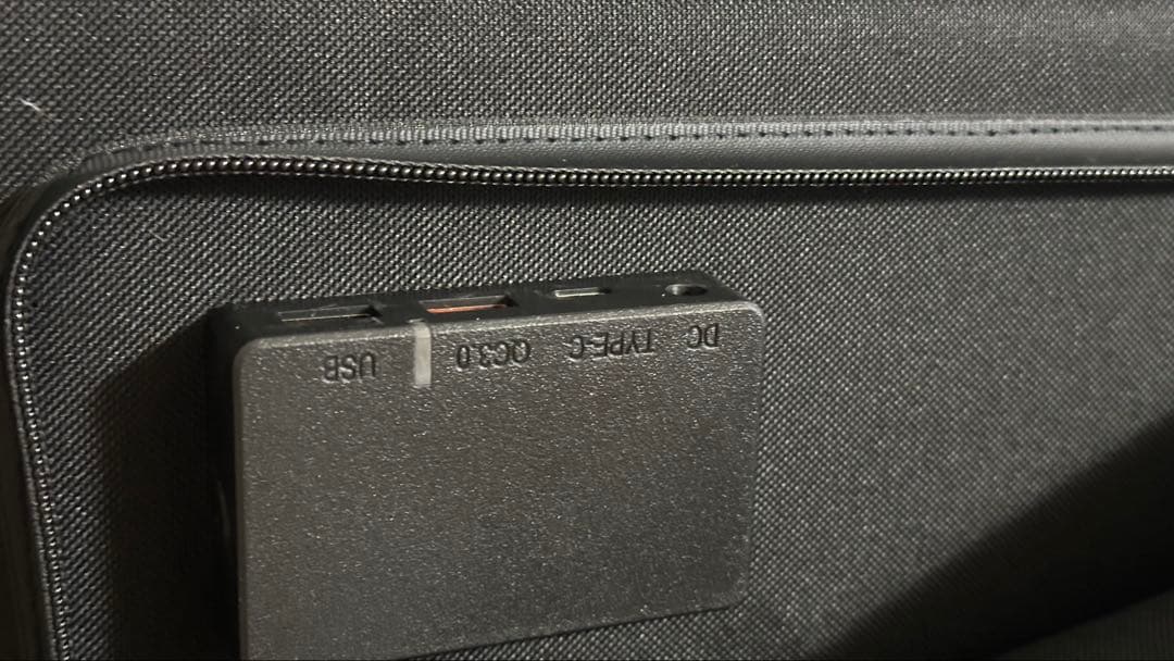 折りたたみ式ソーラーパネル　120w