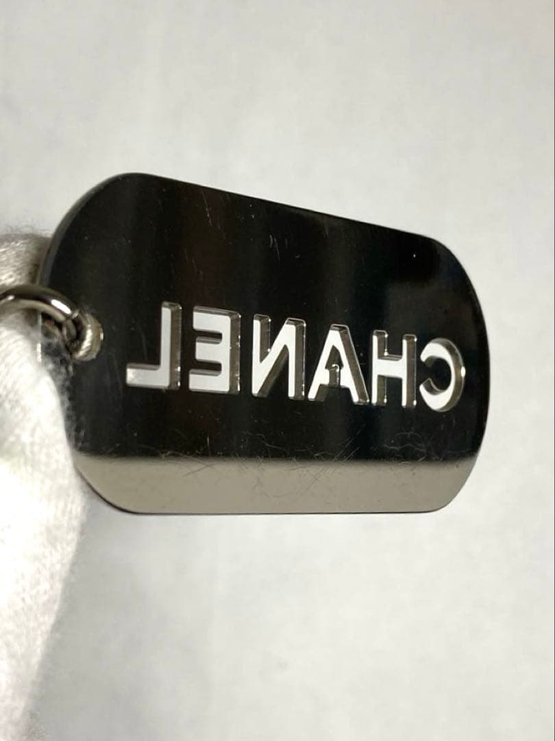 CHANEL シャネル　ロゴプレート　キーホルダー　チャーム