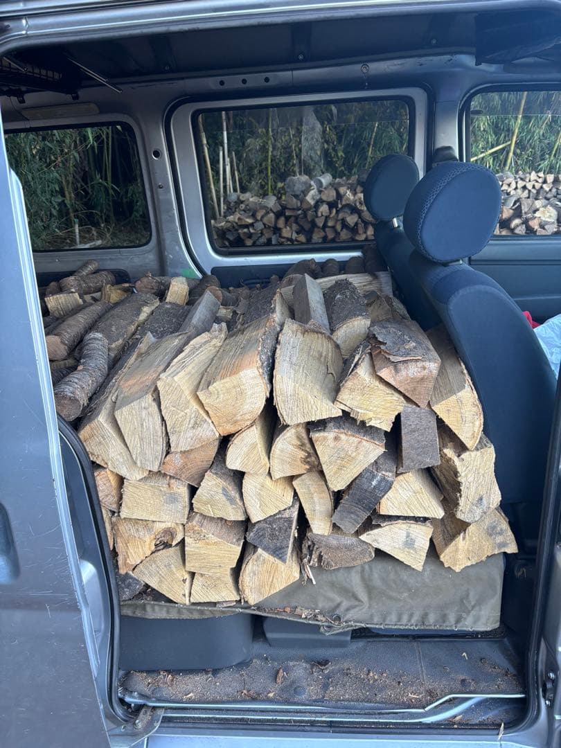 ご注意‼️引き取り専用‼️大きな薪 薪ストーブ用 未使用