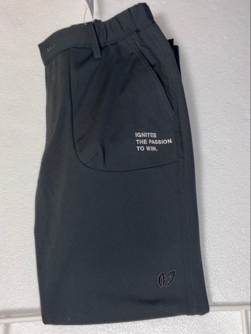 マスターバニー ゴルフパンツ 黒 ストレッチ 新品・未使用・タグ付き