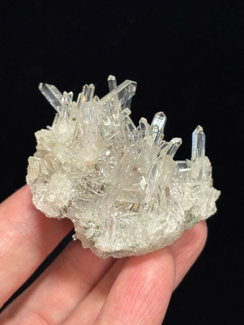 コロンビア産　レムリアンクラスター　ブルーニードルクォーツ52g 虹まき散らし