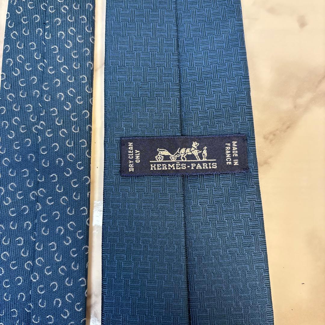 【極美品✨】HERMES ネクタイ　ファソネ　馬蹄　H柄　ネイビー　紺色　刺繍