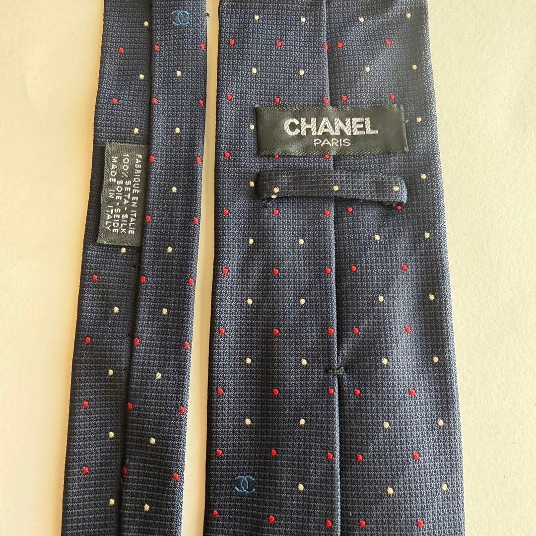 CHANEL シャネル　ネクタイ ネイビー 紺　赤　白　水玉模様　ドット柄