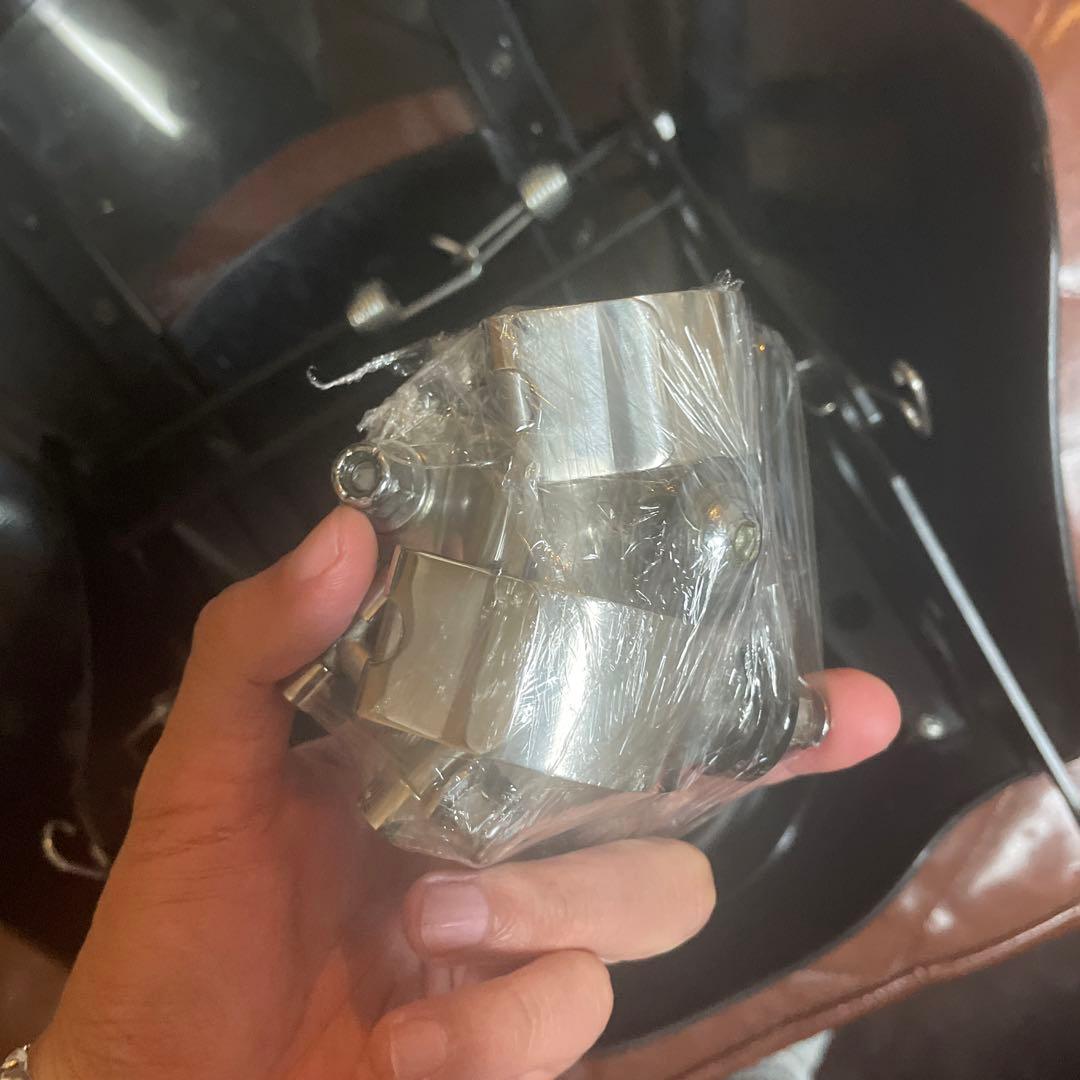 U*U様 ハーレー純正デタッチャブルクウォーターフェアリング　ビビットブラック