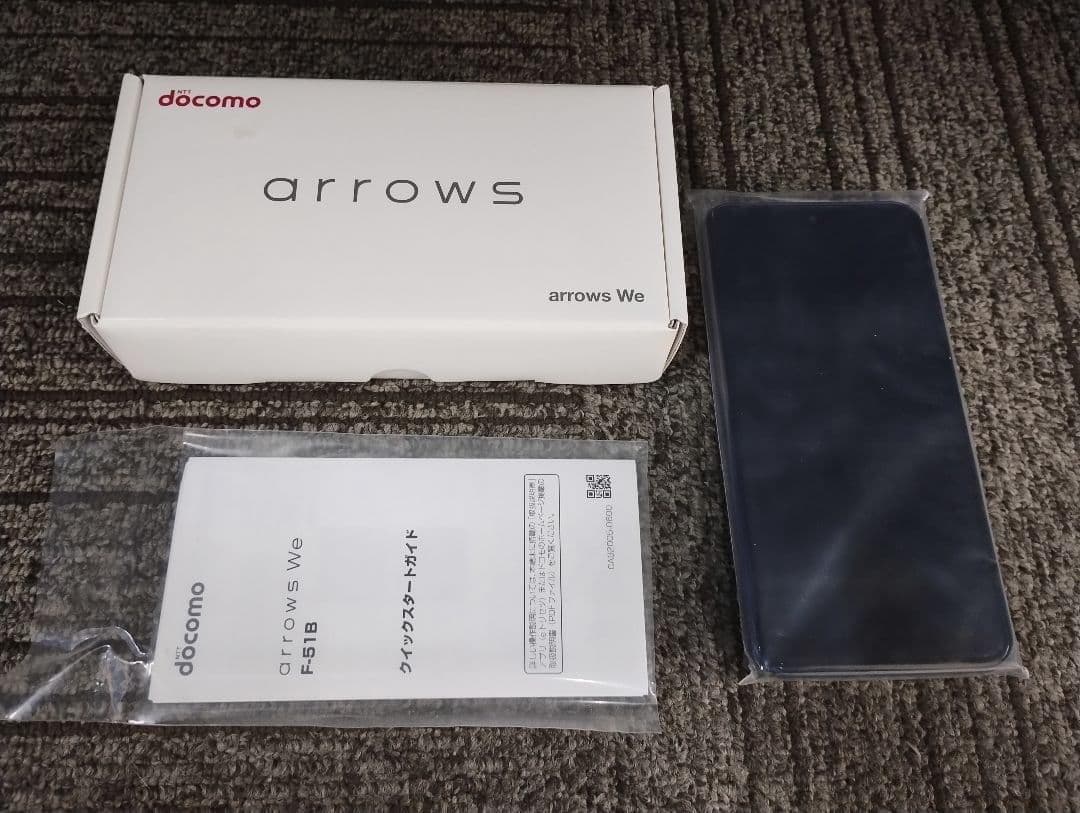 新品!![docomo]本体 arrows We F-51B(ネイビー)