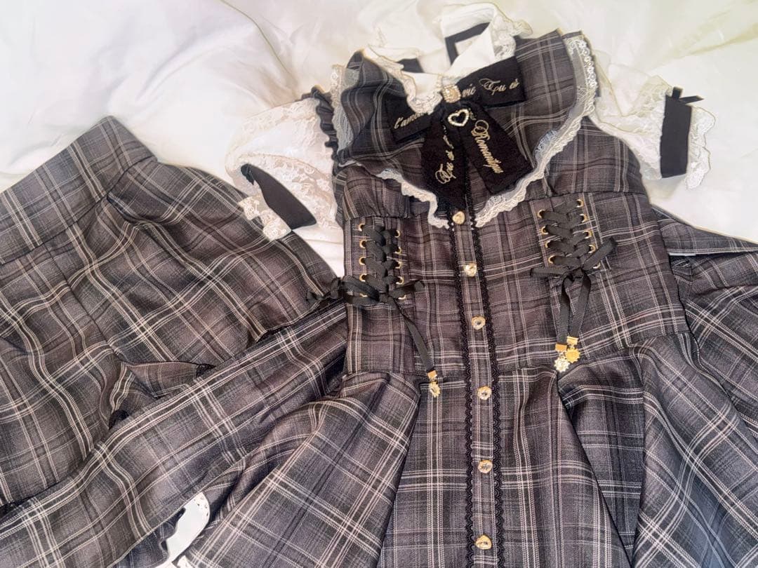 即購入〇 リズリサ LIZLISA ラッフルリボンセットアップ 量産型 地雷系