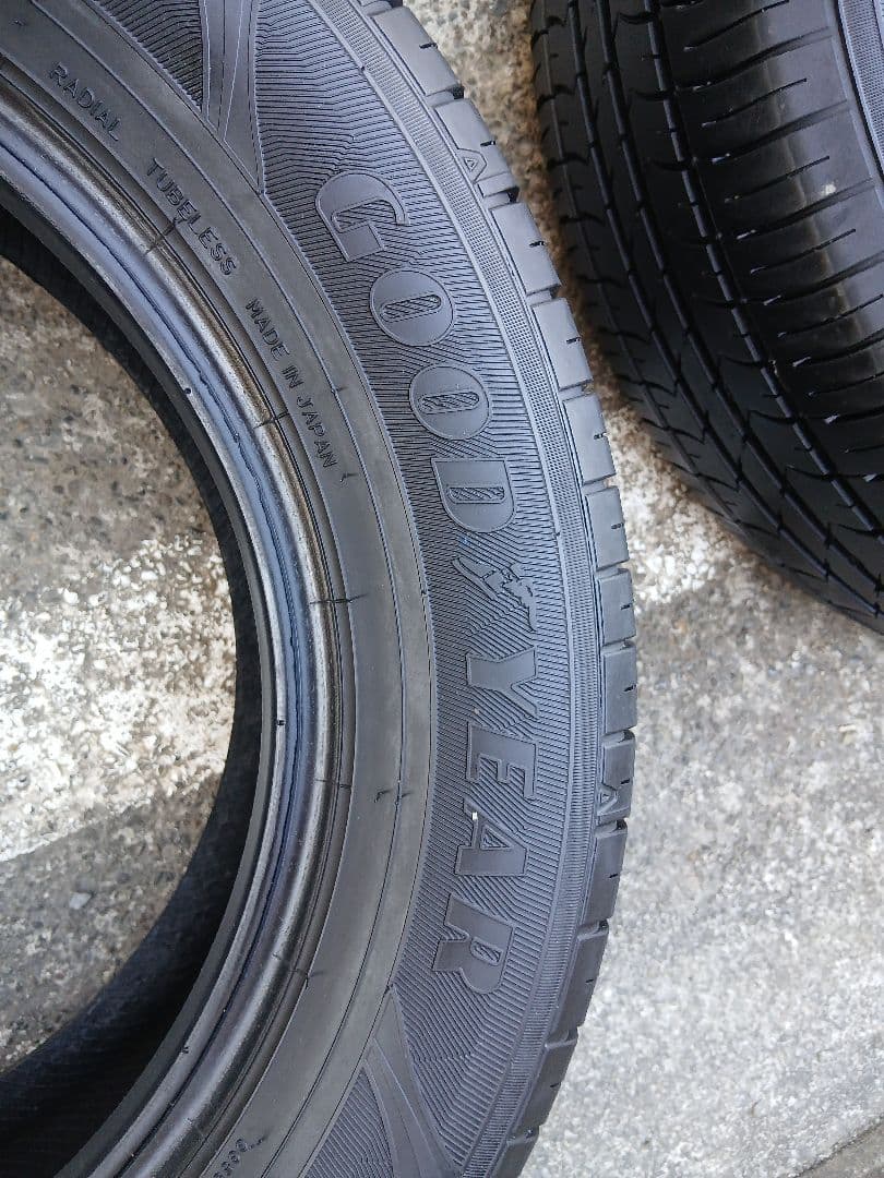 ①GOOD YEAR Efficient grip 195/65R15　2本