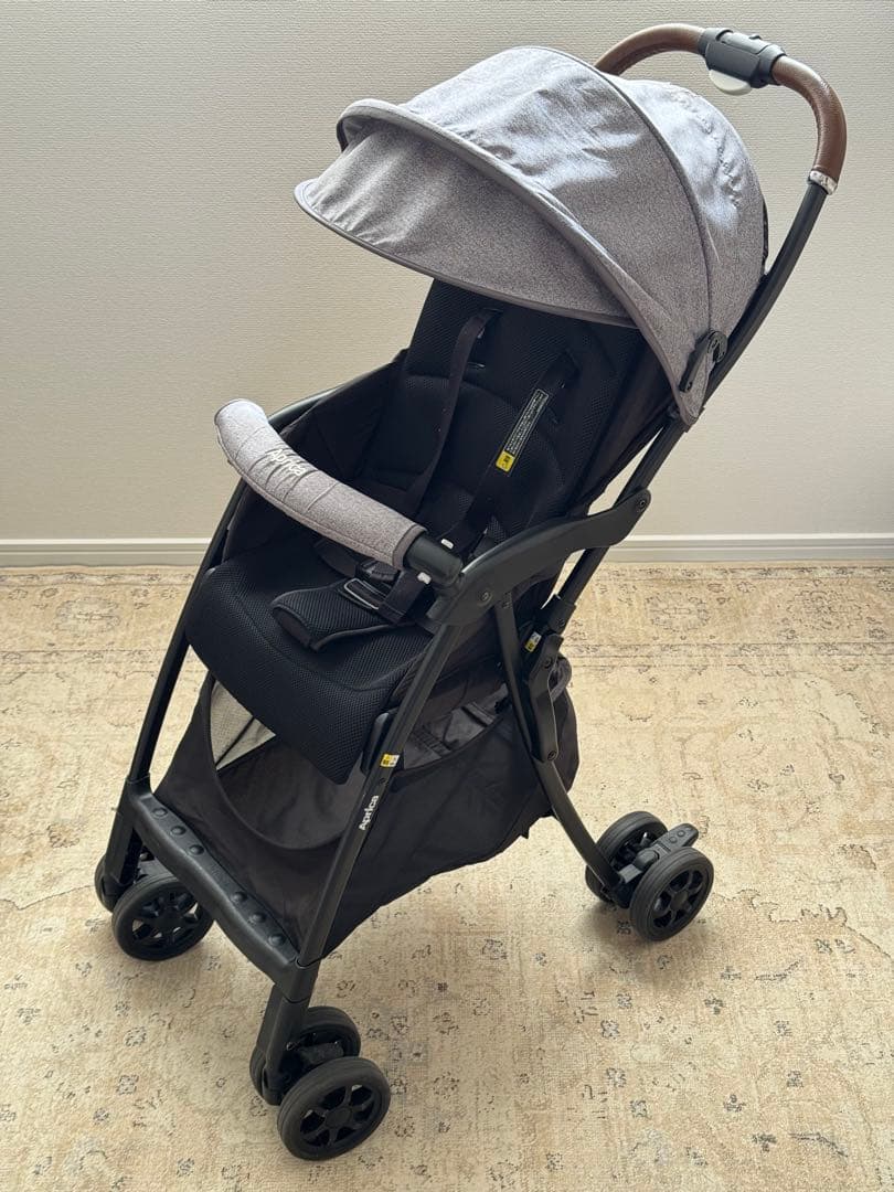 アップリカ／マジカルエアークッションAC／グレー