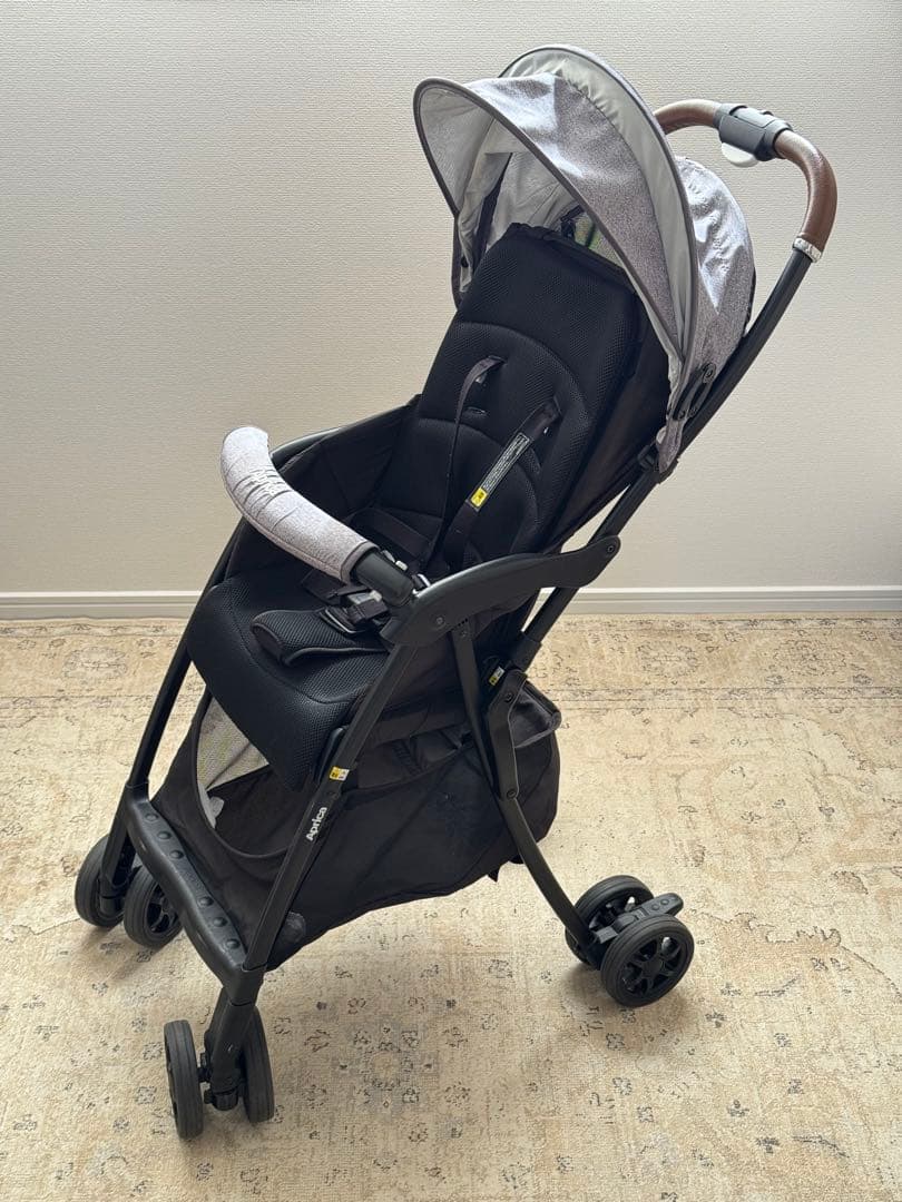 アップリカ／マジカルエアークッションAC／グレー