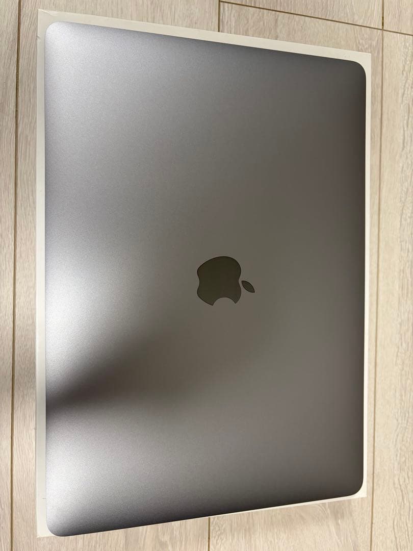 【美品】MacBook Air M1 / 13インチ / 8GB / 256GB