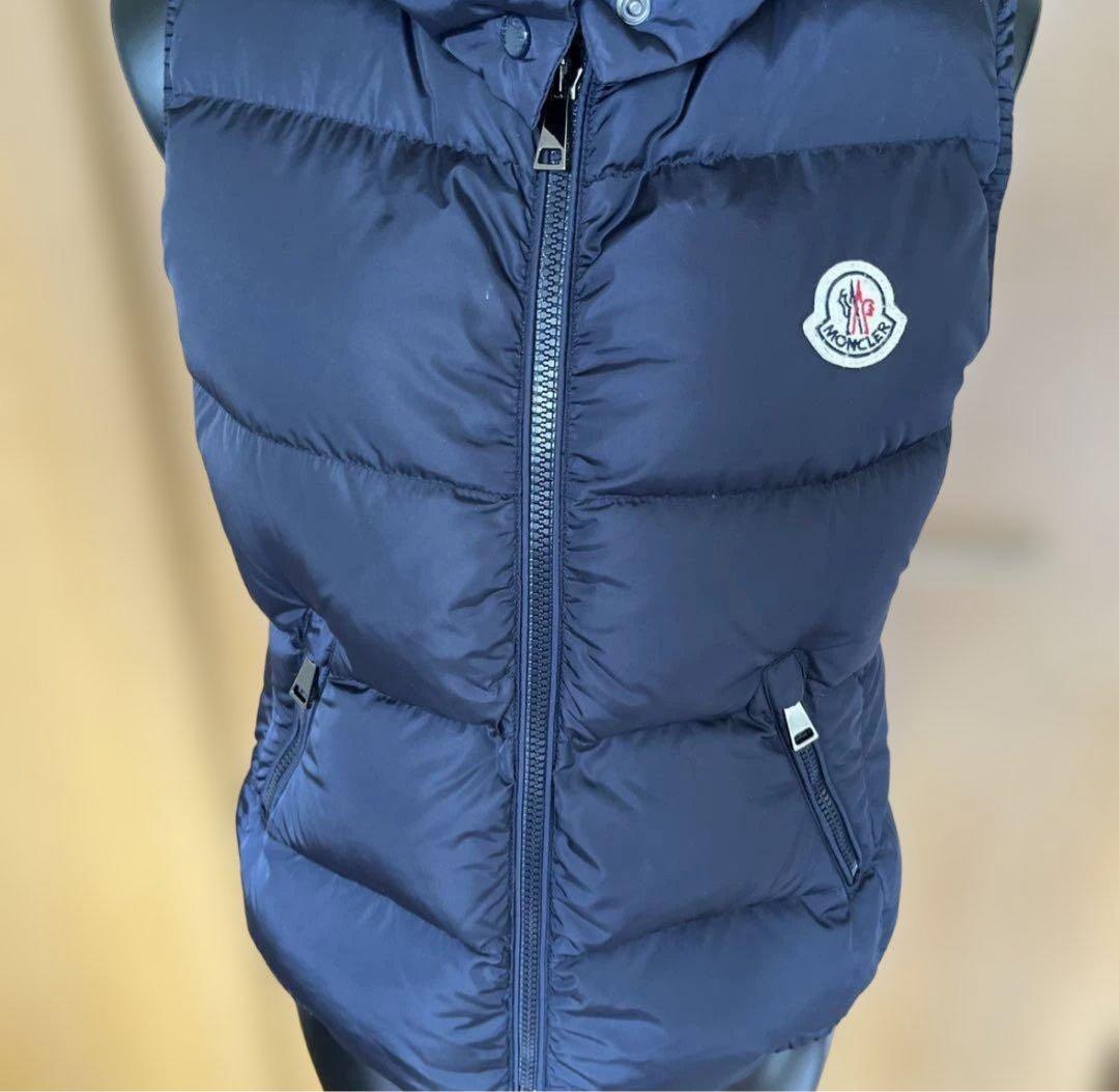 モンクレール　Moncler ネイビー フード付き　ダウンベスト