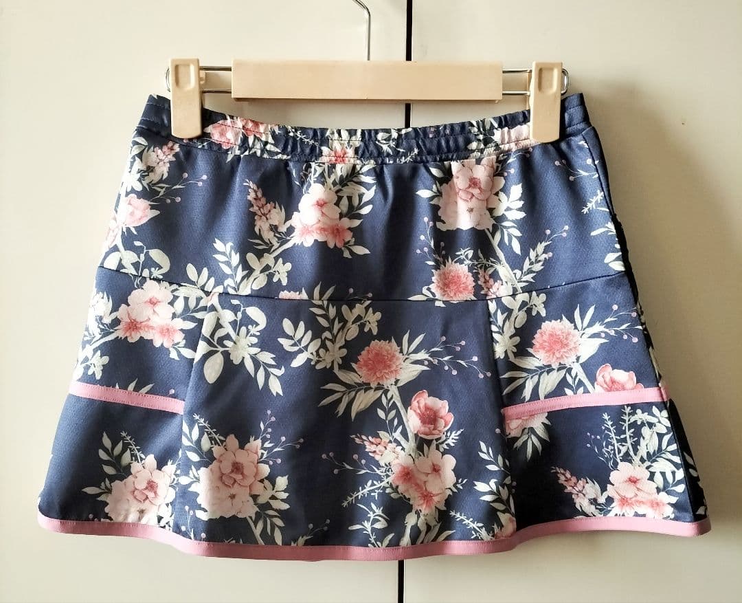 Admiral ネイビー花柄テニススカート