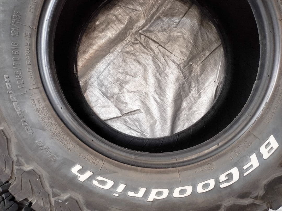 BFGoodrich All-Terrain T/A KO2 16インチタイヤ