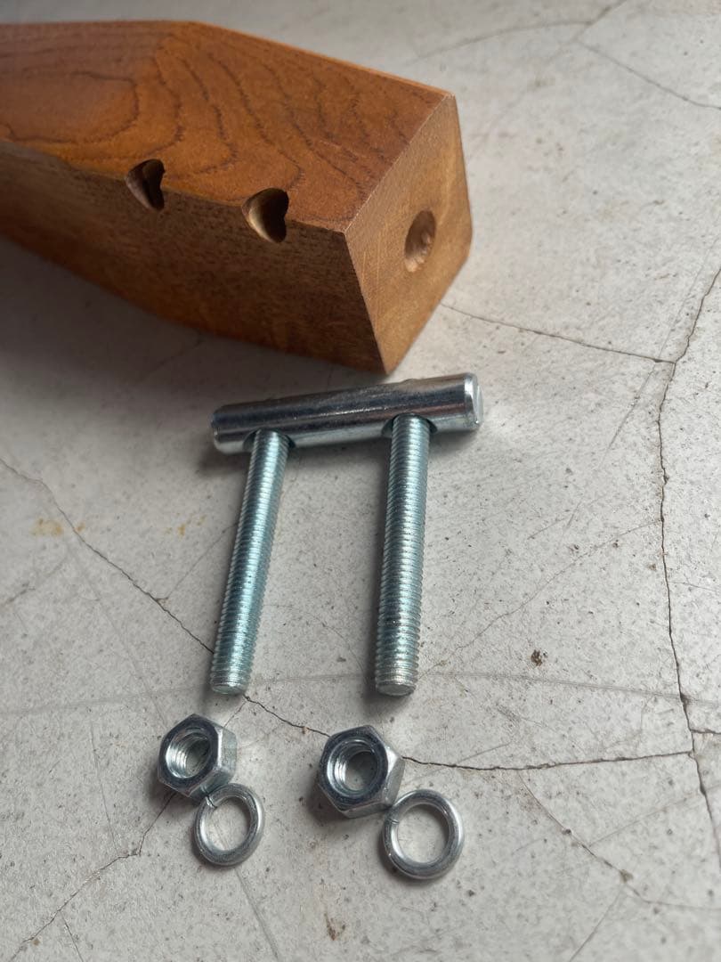 美品　天然木オーク無垢　ダイニングテーブル　角テーパー斜脚　スクエア型長方形天板