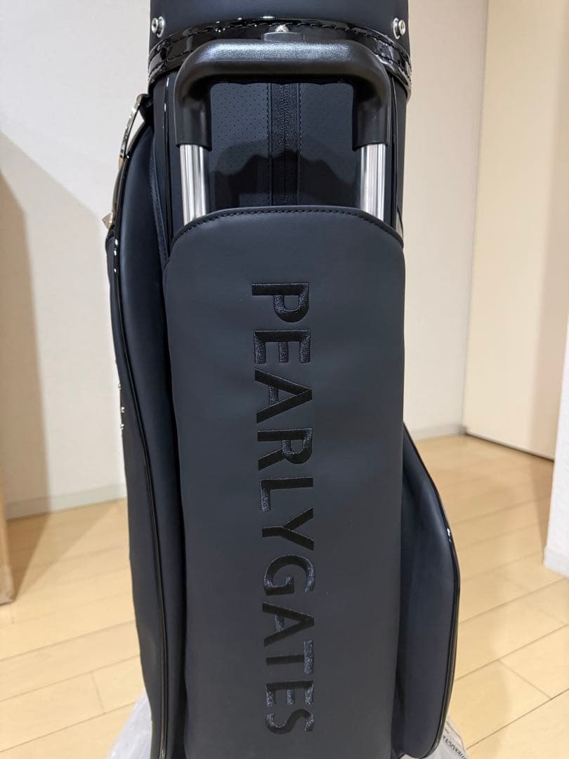 PEARLY GATES ブラックキャディバッグ　キャスター付き　合成革