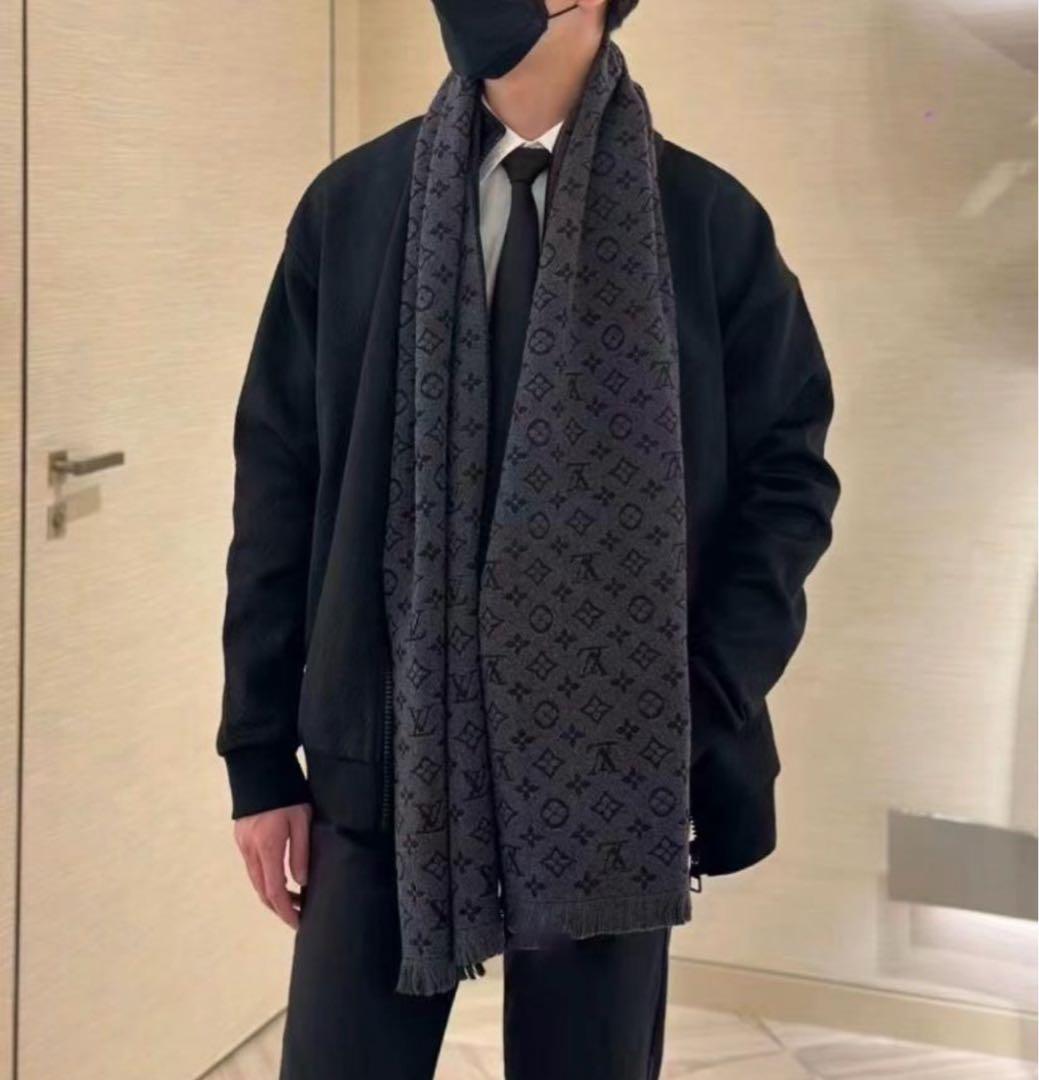 2026年新品箱紙袋付❗️LVロゴマフラー✨ヴィトンマフラー❗️ヴィトン　マフラー