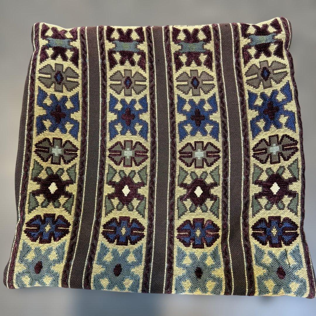 GUCCI グッチ　幾何学模様 クッションカバー　☆レアです。