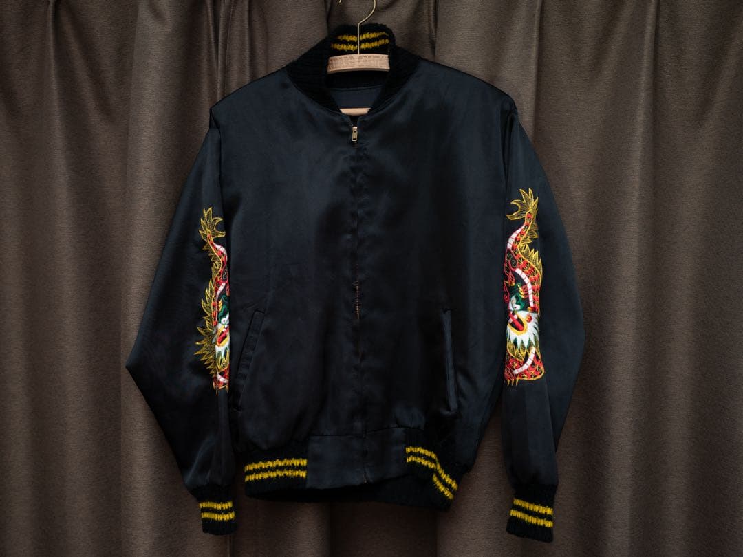 ビンテージ スーベニア ジャケット　黒　スカジャン　ハワイ　グアム