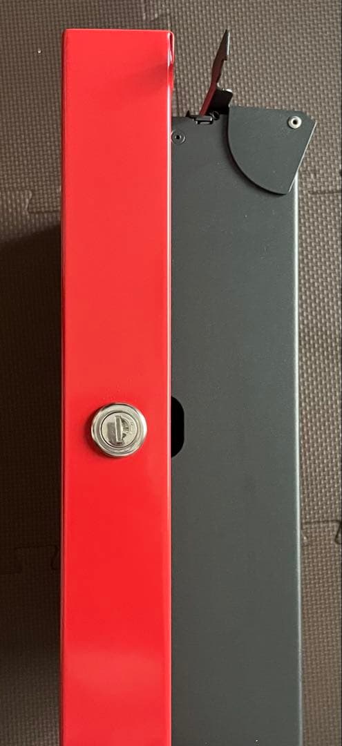 【再販・転売OK、ほぼ新品】ゼラフィーニ　郵便ポスト Sieg（ジーク）レッド