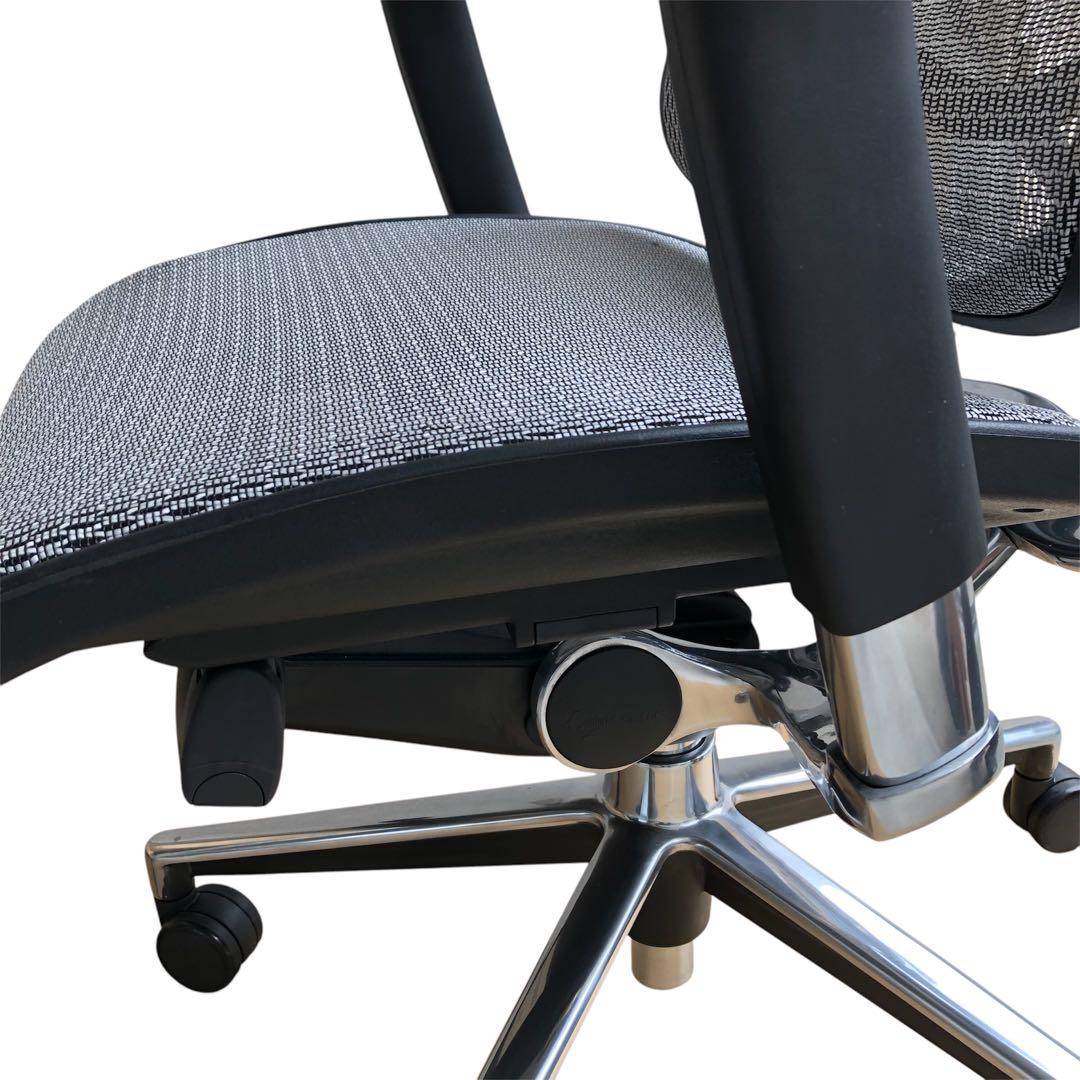 ぽいんきー　 極美品 エルゴヒューマンベーシック オフィスチェア ヘッドレ