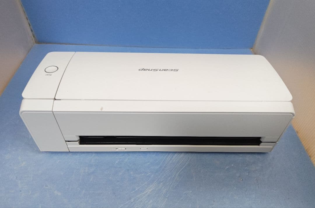 たまった書類を一気にスキャン 富士通 ScanSnap iX1300 （白）