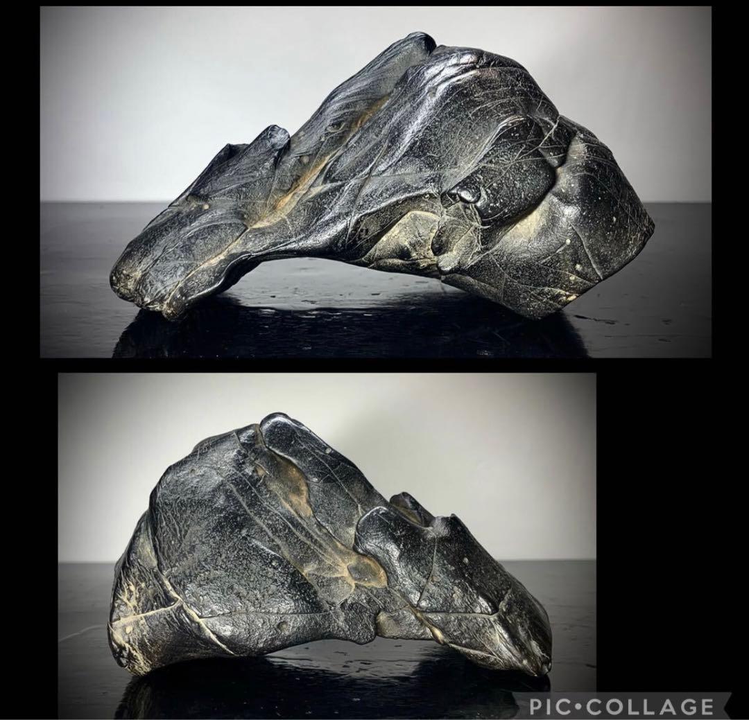 2239 紀州古谷石 銘『 兜 』ウブ   出世石 桐箱付 水石 骨董 盆石