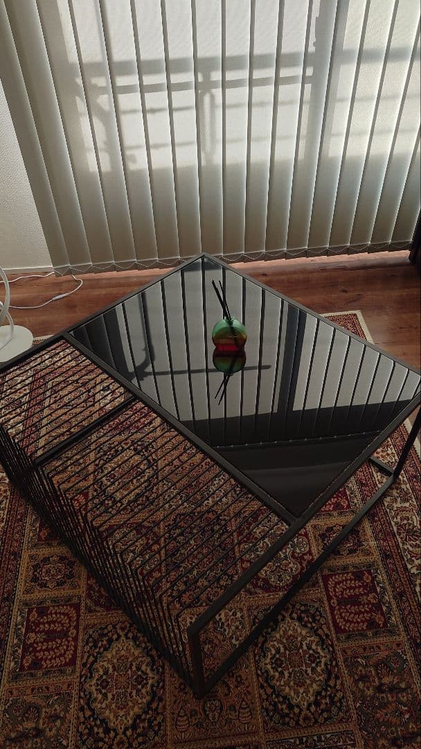 【直接引渡】ガラス天板の黒いセンターテーブル