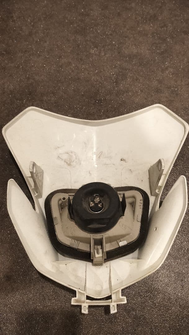 XR250 ヘッドライト　サイドカバー