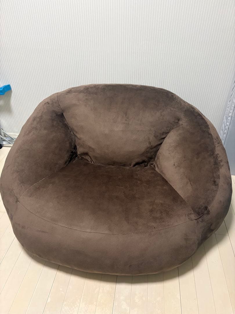 ブラウンラウンド型クッションソファ　1〜2人用