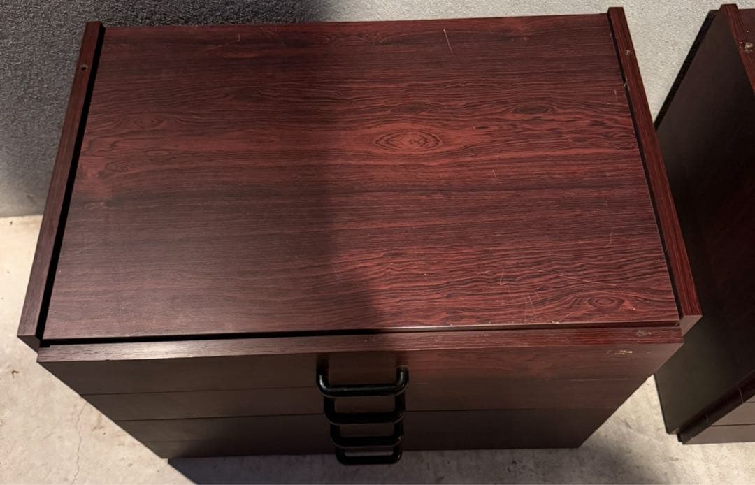 カセットテープ 収納棚　8段　上下分割　引き出し　ラック