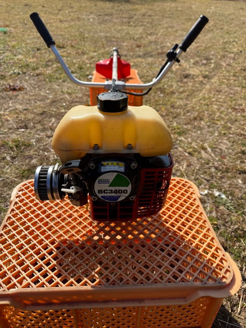 KOMATSU ZEnoAH BC3400刈り払い機