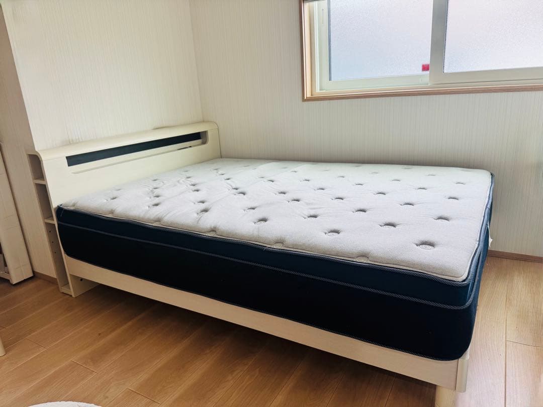 ニトリ ダブルベッドフレーム コンセントライト付き