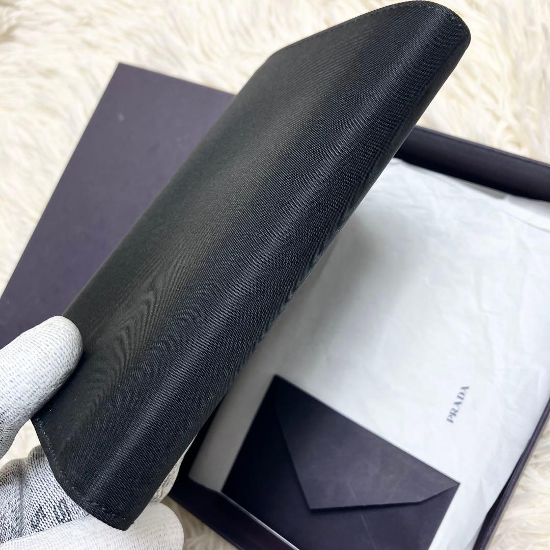 【未使用級】 プラダ ナイロン サフィアーノ 三つ折り 三角プレート