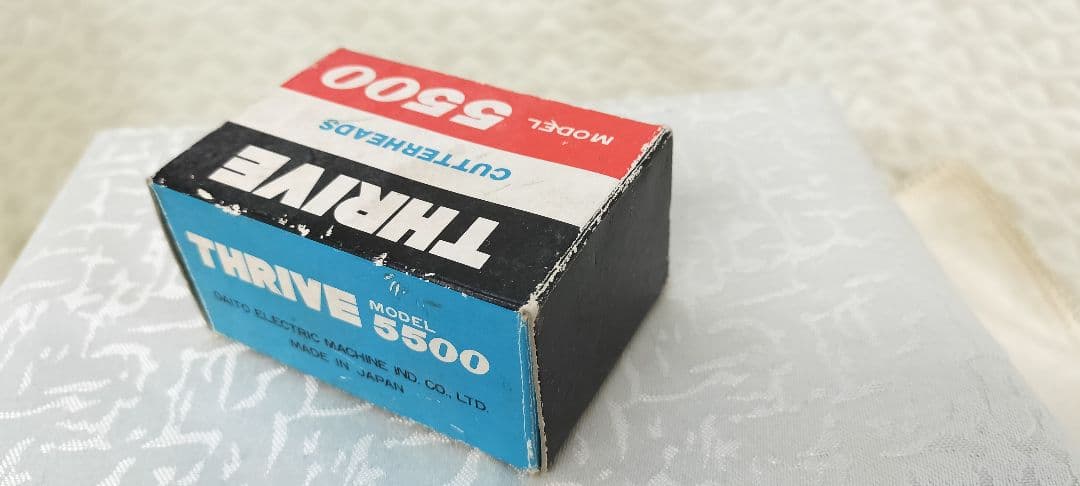 THRIVE 5000AD-2 コードレス クリッパー中古品