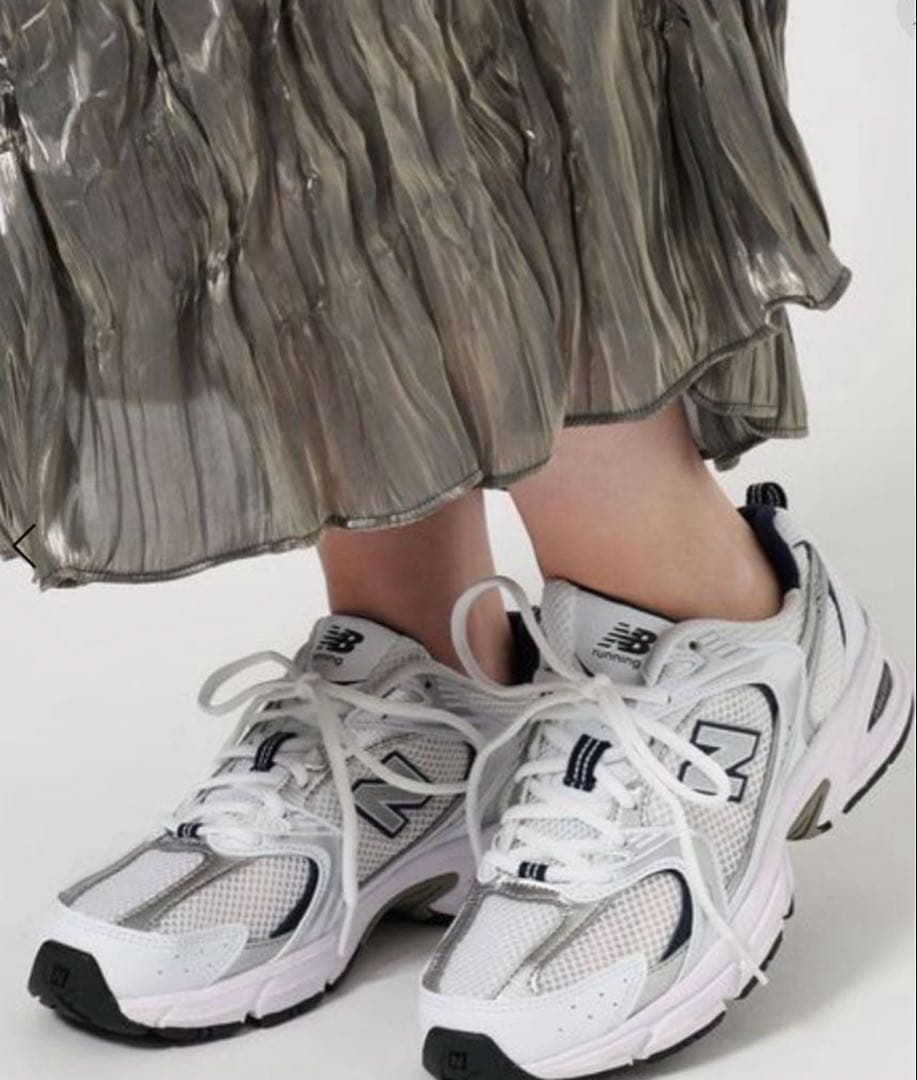 NEW BALANCE MR530SG ホワイトスニーカー