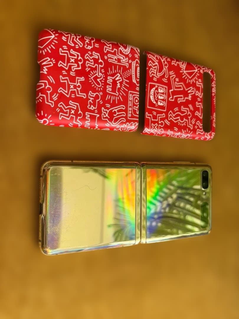 Galaxy Z Flip 1 限定ゴールド SIMフリー 海外版 美品