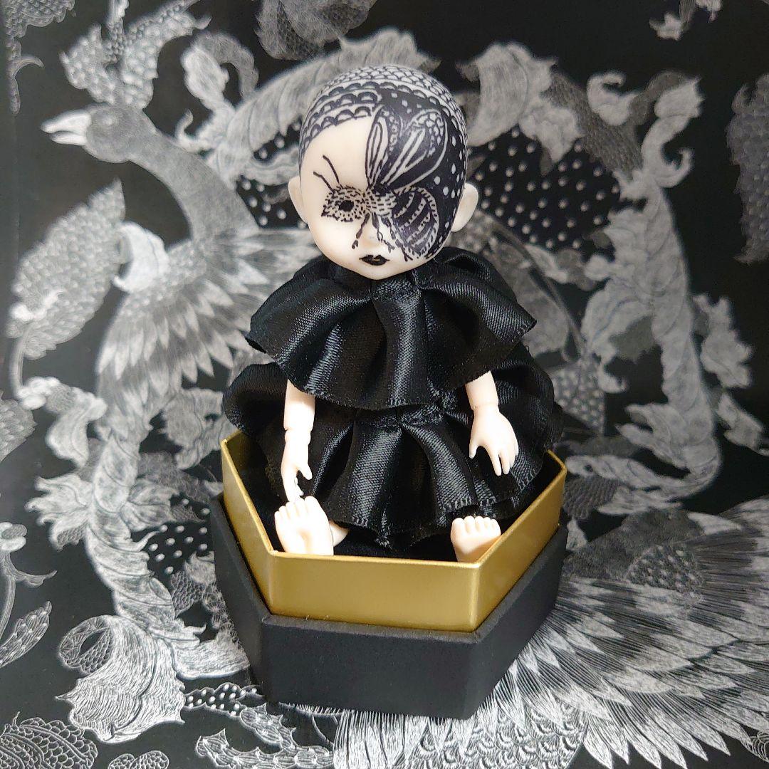 ドールミニヘッド 　蜂（はち）【ヘッド+六角形の箱】※ボディ・背景は付属しません