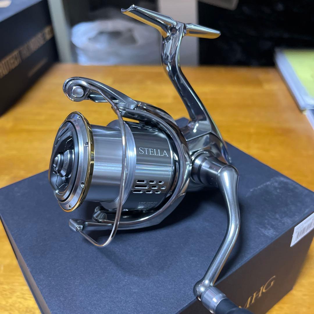 18 ステラ STELLA 4000MHG 新品未使用品