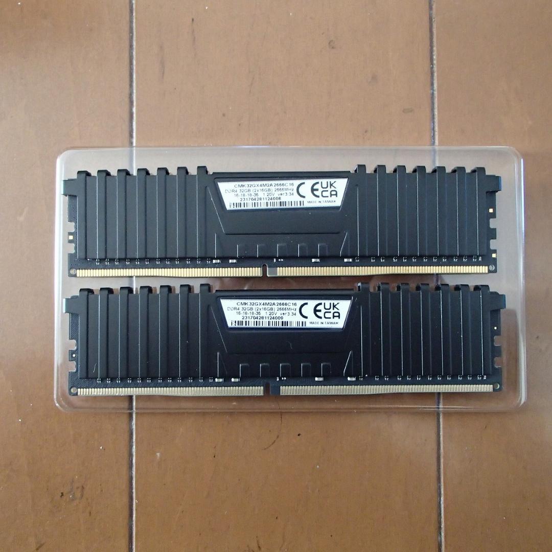 メモリー Vengeance LPX DDR4 32GB (2x16GB) 2666MHz