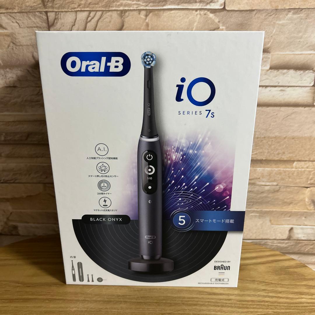 M　ブラウン 電動歯ブラシ オーラルB iO7S 【新品・未開封品】
