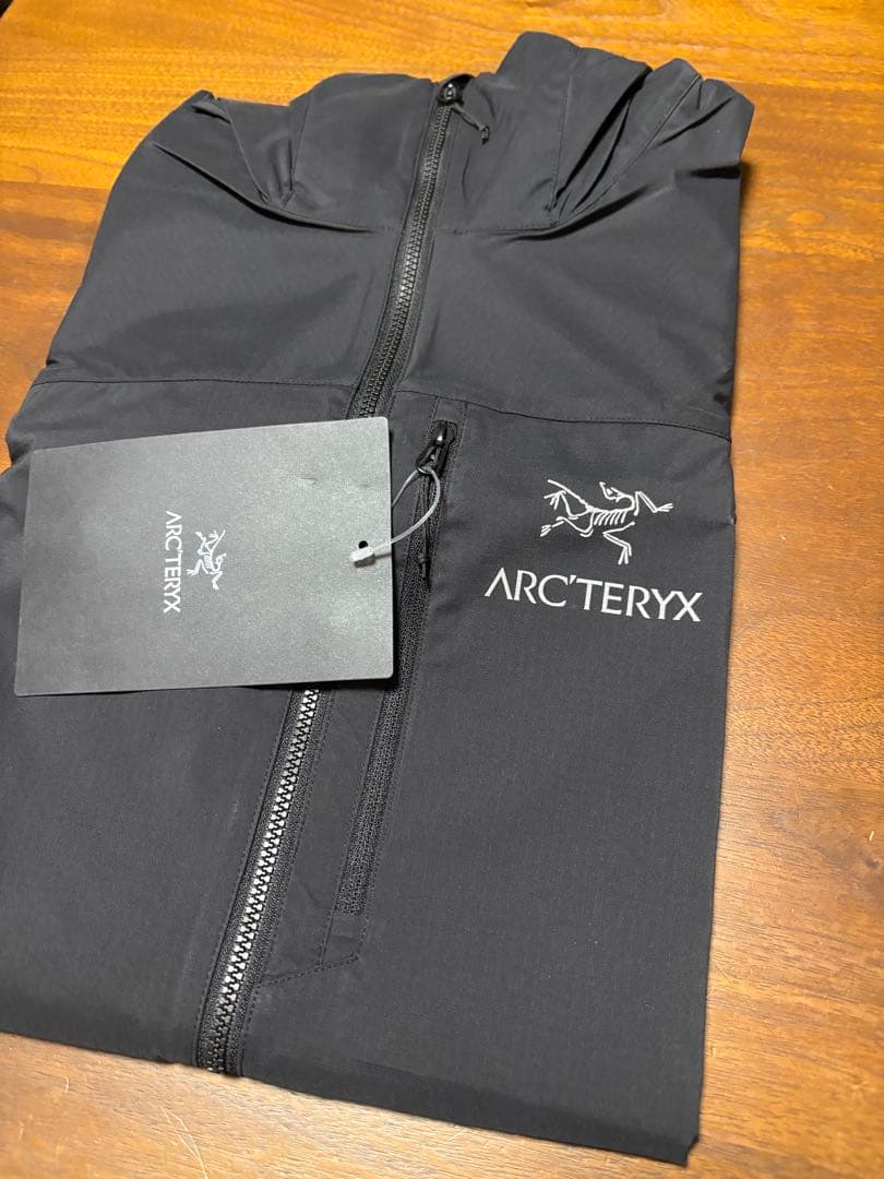 スコーミッシュフーディ　ブラック　Mサイズ