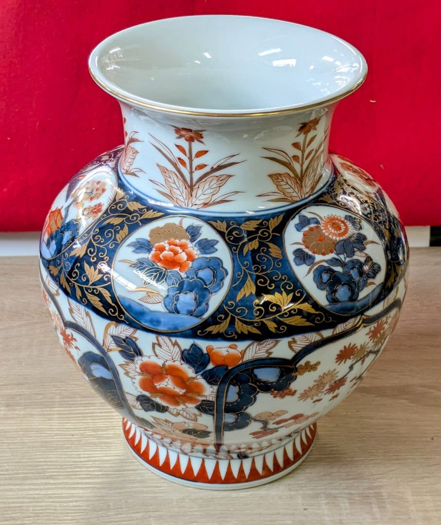 花瓶-工芸品/有田焼 弥左衛門 古伊万里様式金襴手/有田 草花文金彩窓絵花瓶